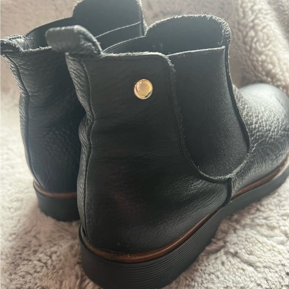 BLACK Leather Unisex Euro Size 40 Chelsea Ankle Boots - Picture 7 of 8
